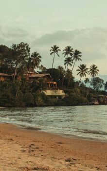 Guia conta com três cidades no interior e uma no litoral