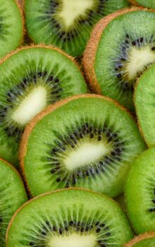 Estudo com atletas de elite revela que dois kiwis à noite podem melhorar o desempenho