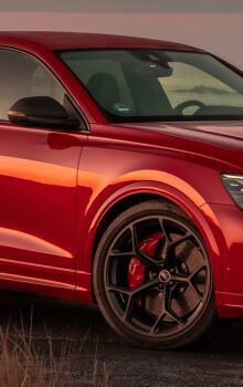 Modelo é um super-SUV de alto desempenho e muito luxo