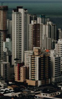 Cidade possui os três prédios mais altos do País