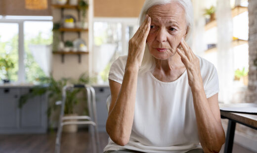 Cerca de 35,6 milhões de pessoas são diagnosticadas com a doença de Alzheimer no mundo