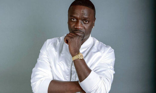 O cantor Akon se apresenta no Rock in Rio