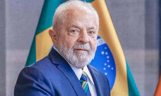 Presidente Luiz Inácio Lula da Silva (PT) sofreu acidente doméstico, em Brasília, neste sábado (19)