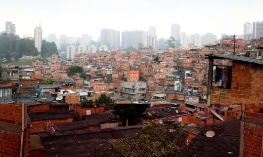 Investir nas favelas é investir no futuro do Brasil; na foto, comunidade de Paraisópolis, na zona sul da capital paulista 