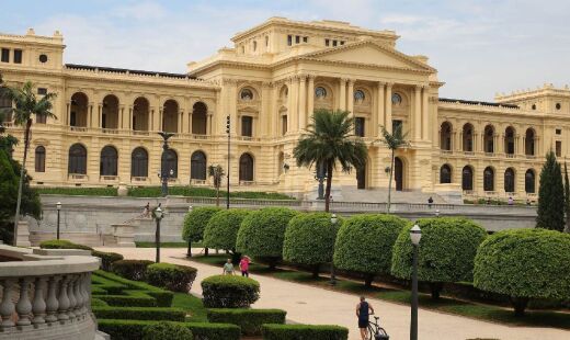 O Museu do Ipiranga está localizado no Parque da Independência