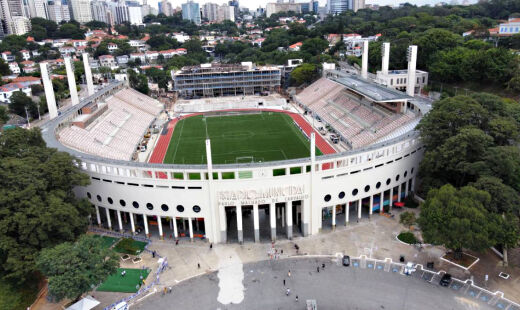 Edital da privatização do estádio previa que a empresa responsável seria obrigada a manter a piscina aberta