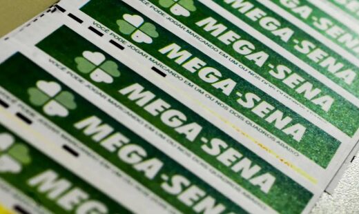 A Mega-Sena paga milhões para o apostador que acertar os 6 números sorteados