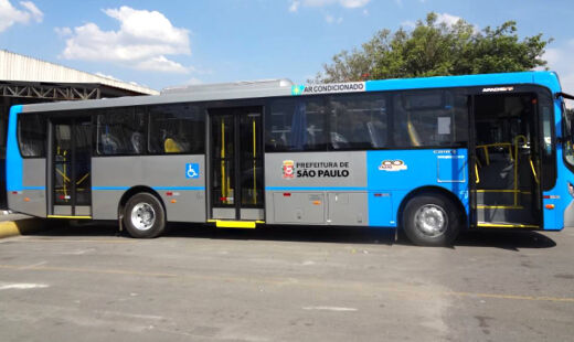 Ônibus da Transwolff, empresa que teve o contrato rompido pela prefeitura