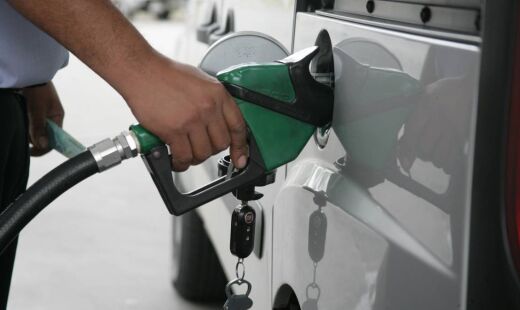 Preço médio da gasolina em São Paulo alcança R$ 6,20 por litro