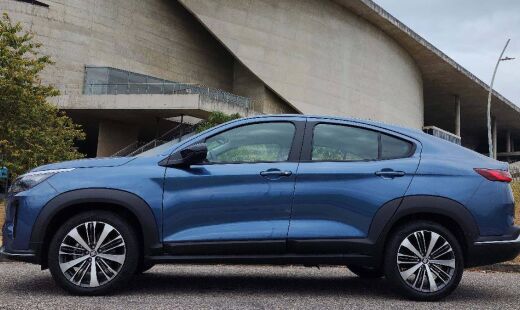 Fiat Fastback Audace Hybrid