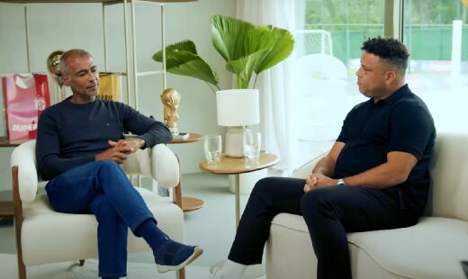 Romário e Ronaldo são dois dos melhores centroavantes da história do futebol mundial