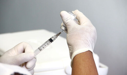 Prefeitura de Taboão da Serra, na Grande São Paulo, ampliou o público-alvo que pode receber a vacinação contra à dengue na cidade