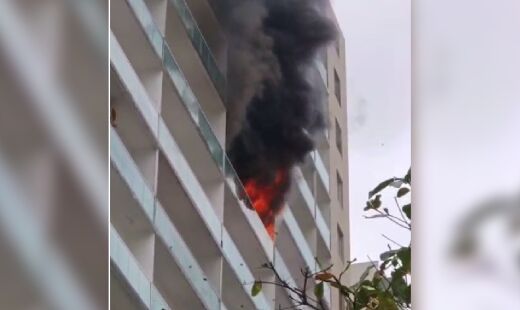 Fogo teria acontecido no 9° andar de prédio no litoral sul de São Paulo