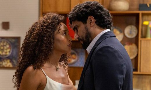 Ivan e Raquel serão flagrados em momento íntimo