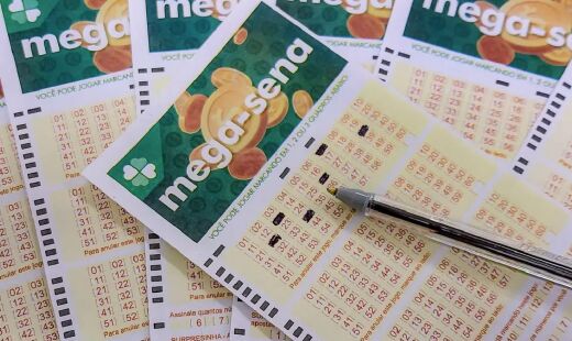 Sem quebrar nenhuma regra, economista conseguiu fortuna considerável