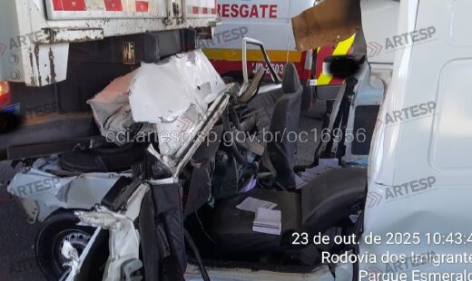 Acidente aconteceu na alça de acesso para a rodovia dos Imigrantes