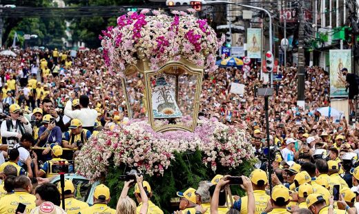 Círio de Nossa Senhora de Nazaré é considerada a maior procissão católica do Brasil