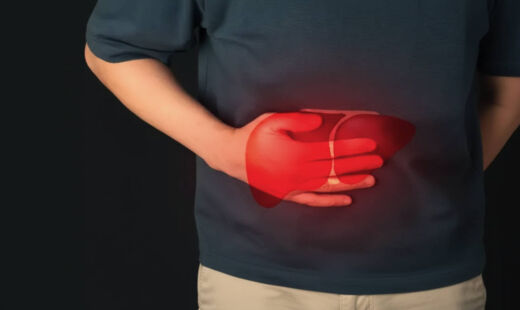 Saiba identificar sintomas de alerta e adote mudanças para proteger seu fígado.