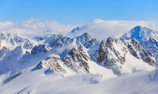 Espaço de 160 metros quadrados permite atividades como fazer anjinhos na neve