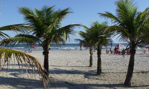 A cidade reúne localização estratégica, orla extensa e infraestrutura robusta