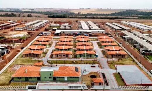 Unidade do programa Viver Mais oferece casas acessíveis, infraestrutura completa e seleção por chamamento público