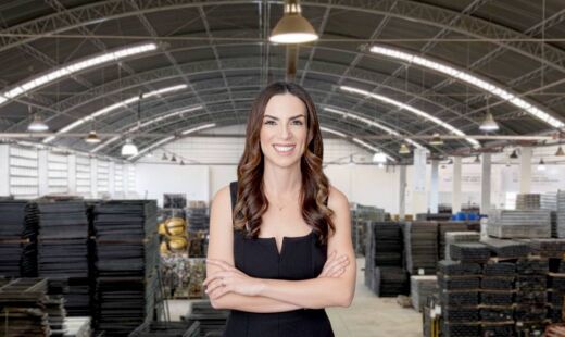 A Associação Brasileira dos Locadores de Equipamentos e Bens Móveis elegeu Mônica Zambolini como presidente para o biênio 2026/2027, em um marco histórico para o setor