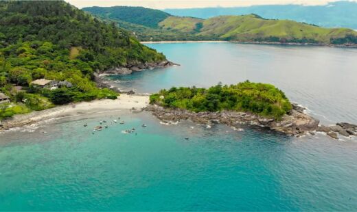Pouco conhecida, a praia é um refúgio para quem busca lazer e tranquilidade