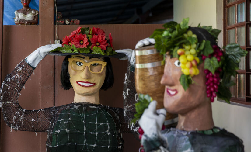 Bonecos carnavalescos em São Luiz do Paraitinga