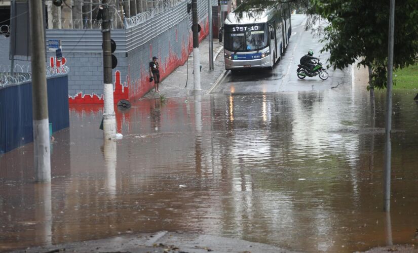 As regiões mais atingidas nesse horário foram centro e zona leste (arquivo)