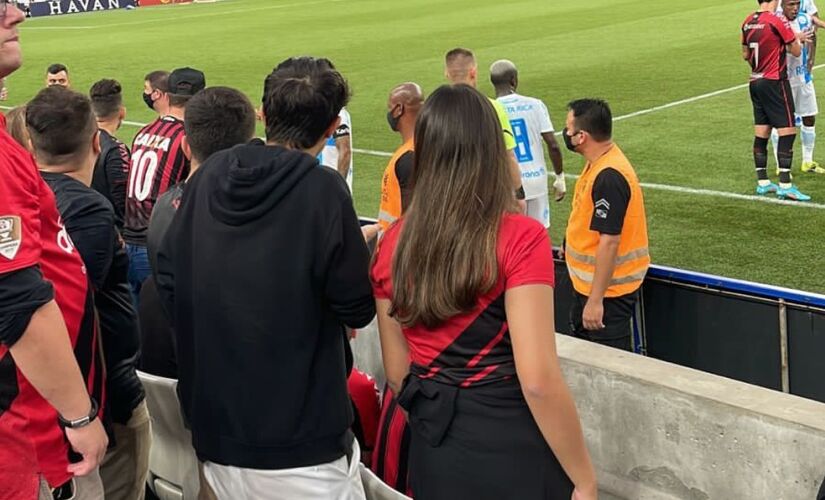 Samuel Santos, do Londrina, relatou injúria racial de torcedor do Athletico na Arena da Baixada