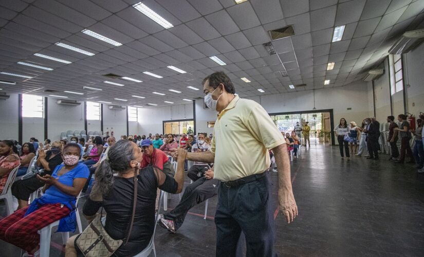 Prefeito Aprígio esteve no Cemur na terça-feira (29)