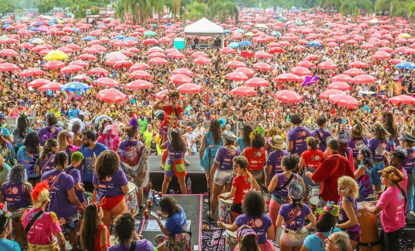 Carnaval de rua fora de época