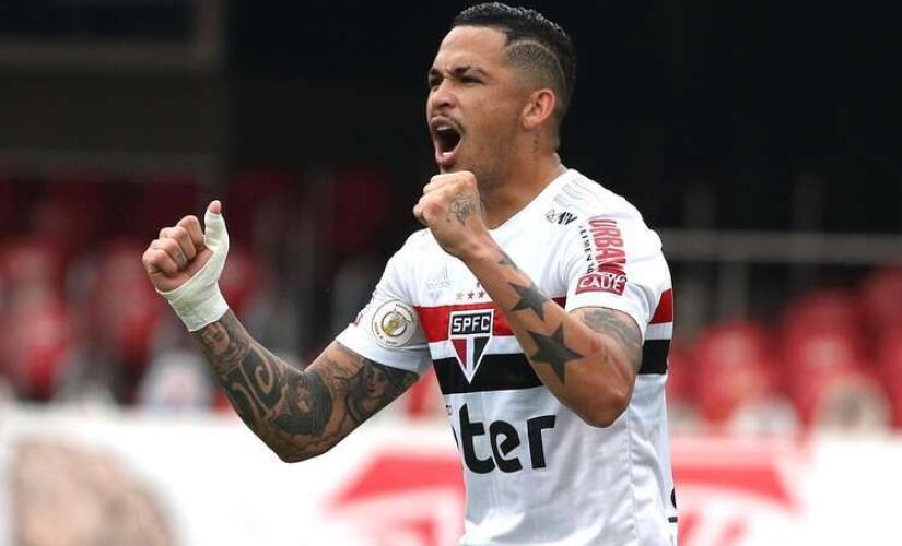 Atacante Luciano, camisa 11, é querido pela torcida do tricolor paulista