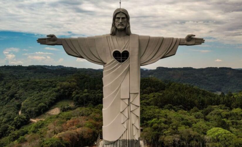 Cristo Redentor maior que o do Rio é inaugurado no RS