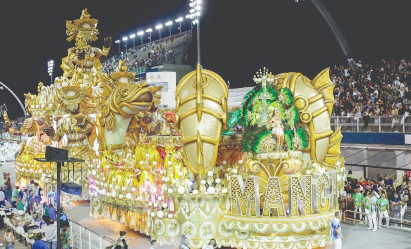 Com o enredo "Planeta Água", a escola refletiu sobre a importância da preservação e valorização da água 