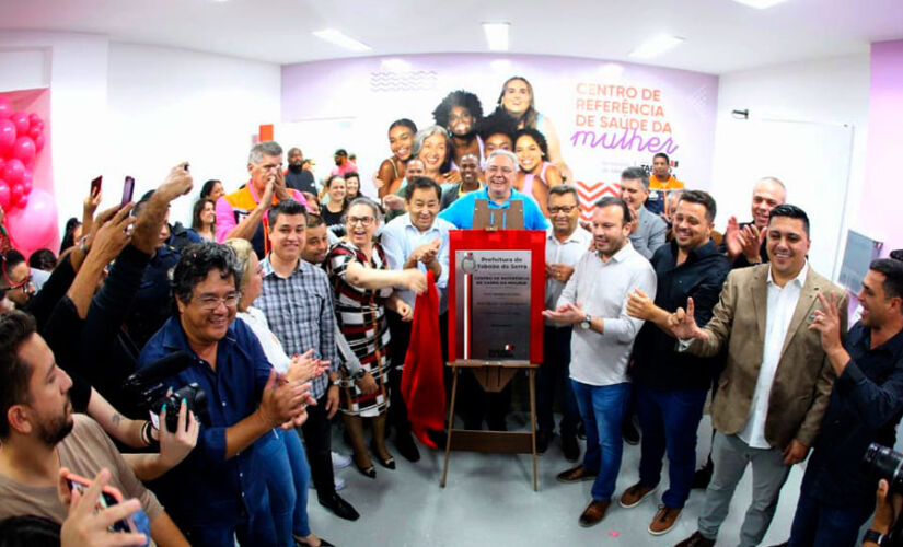 Autoridades descerram placa inaugural do novo Centro de Referência da Saúde da Mulher no Jd. Santo Onofre