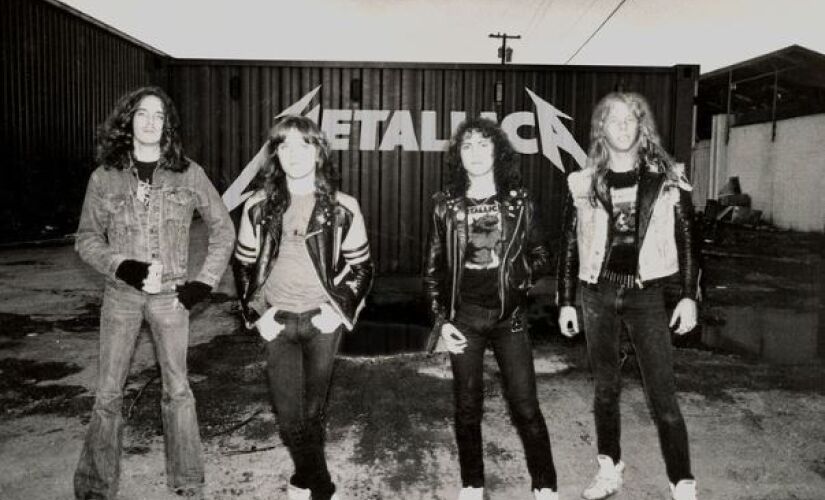 Mulher entra em trabalho de parto durante apresentação do Metallica 