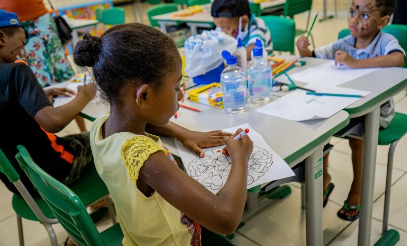 Serviço de Convivência e Fortalecimento de Vínculos oferece atividades para jovens de 06 a 15 anos no contra turno escolar. 