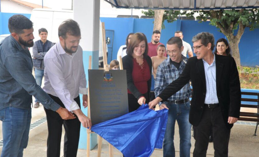 Dr. Cássio, prefeito de Porto Feliz, realiza reinauguração da EMEF Professor Antônio de Pádua Martins de Melo