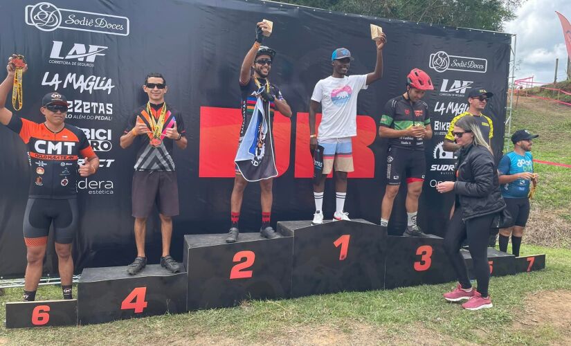 Podium dos vencedores da Copa Desafio Rural de Mountain Bike