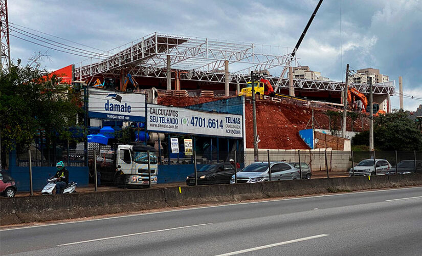 Obras de construção do novo Atacadão, na região do Jd. Maria Rosa, em Taboão da Serra