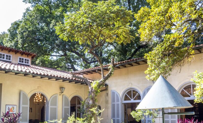 Imóvel foi construído no estilo Casa Rossa Italiana, em 1948. O projeto arquitetônico é do próprio Fulvio Pennacchi