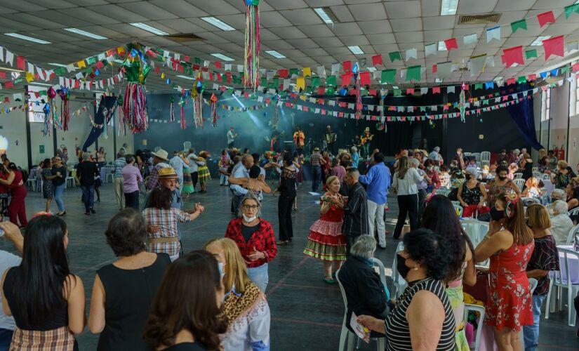 Baile da Amizade acontecerá em 29/07, no Cemur. 