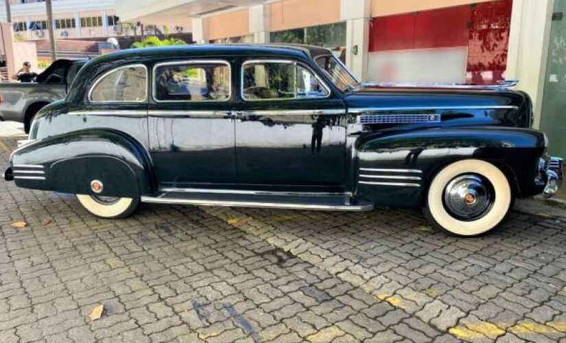 Entre os destaques do leilão está um Cadillac S75 Limousine, de 1941. O carro de sete lugares serviu ao ex-presidente Getúlio Vargas 