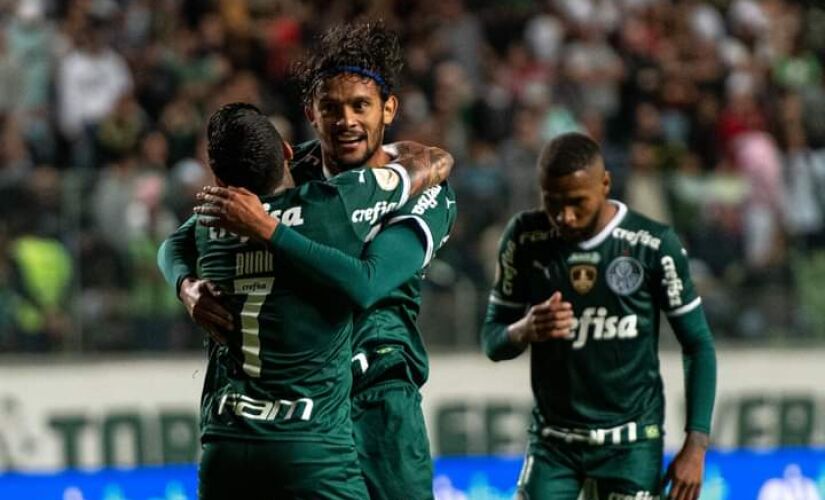 Palmeiras se isola na liderança