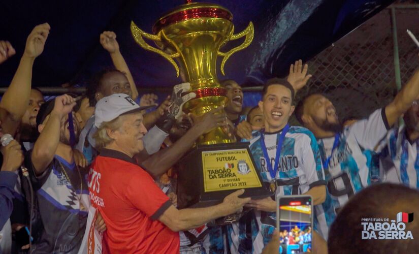 O time Recanto do Jardim Salete levou o troféu de campeão do 29&ordm; Campeonato Municipal de Futebol da 1ª Divisão.  