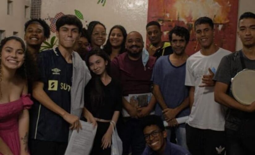 Espetáculo "O que pensam dos jovens" feito por alunos da EE Heitor Cavalcante terá apresentação gratuita no Cemur em 24/08