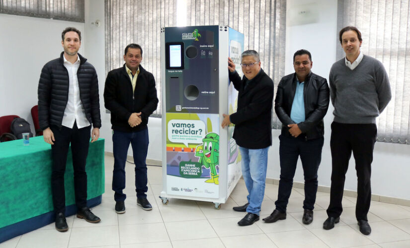 A primeira unidade da máquina recicladora será implantada no Complexo Administrativo da Prefeitura de Itapecerica da Serra, a partir do dia 20 de setembro