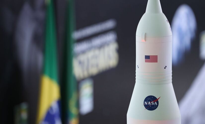 Nas redes sociais, a Nasa informou que foi detectado um vazamento de motor do SLS, mas que as equipes já trabalham para solucionar o problema.