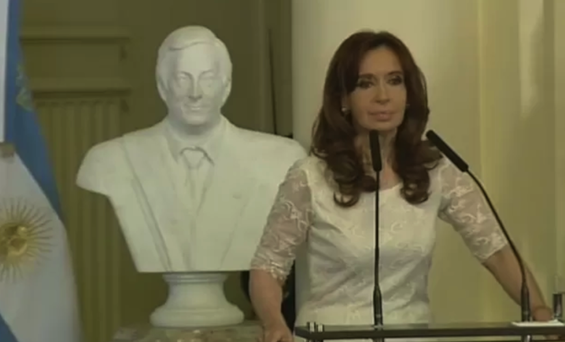 Cristina Kirchner em discurso na Casa Rosada, em Buenos Aires